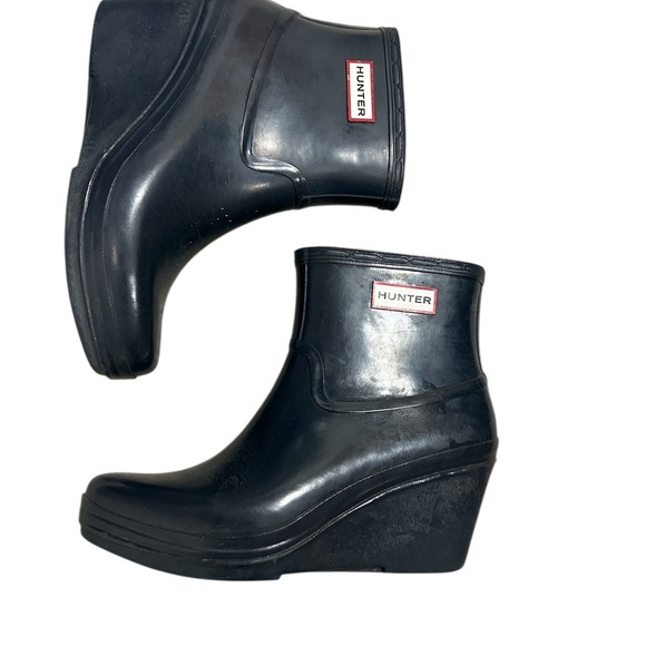 Hunter size 9 GUC navy Wedge Boots with-some wear- still overall very good! - Picture 2 of 14